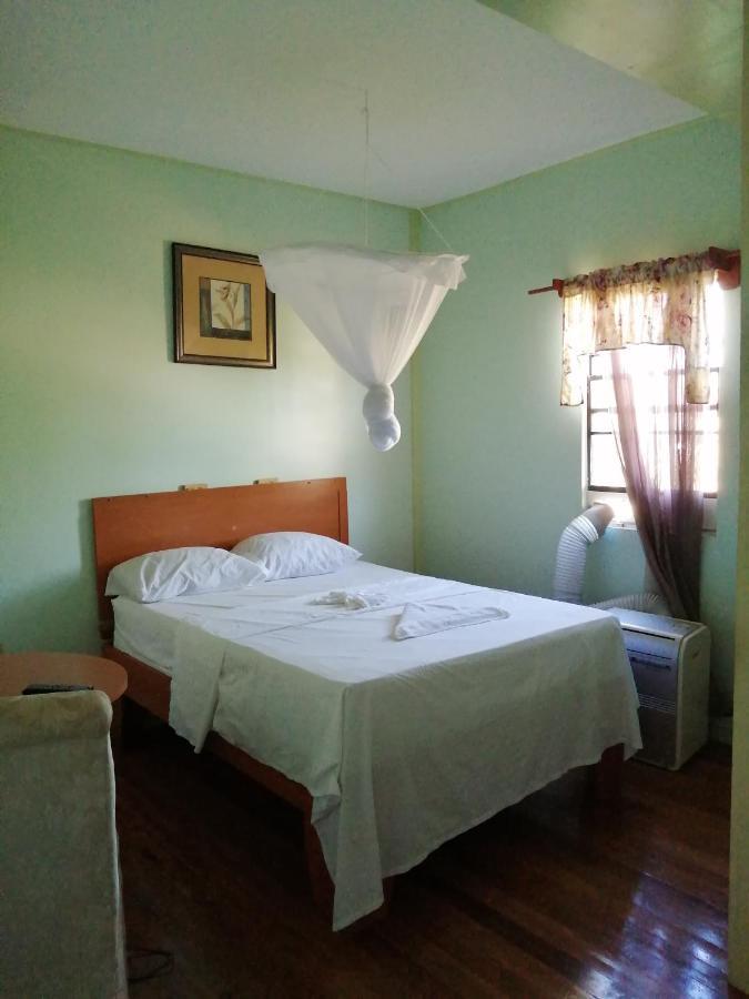 ג'ורג'טאון Ms. Holder'S Comfort Villa מראה חיצוני תמונה